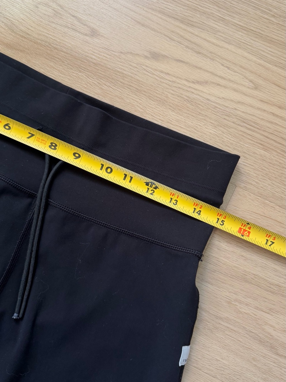 Vuori Black Women's Track Joggers - Picture 4 of 9